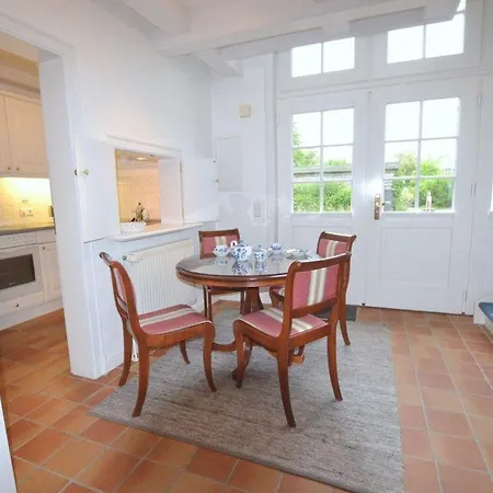Landhaus Tons 2 Ferienhaus *